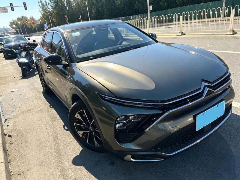 Citroen C5 X, 2023 — фото 2 из 9