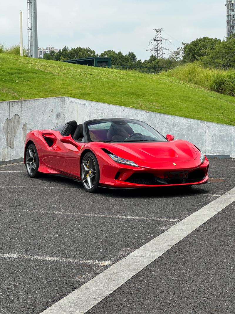Ferrari F8, 2022 — фото 3 из 12