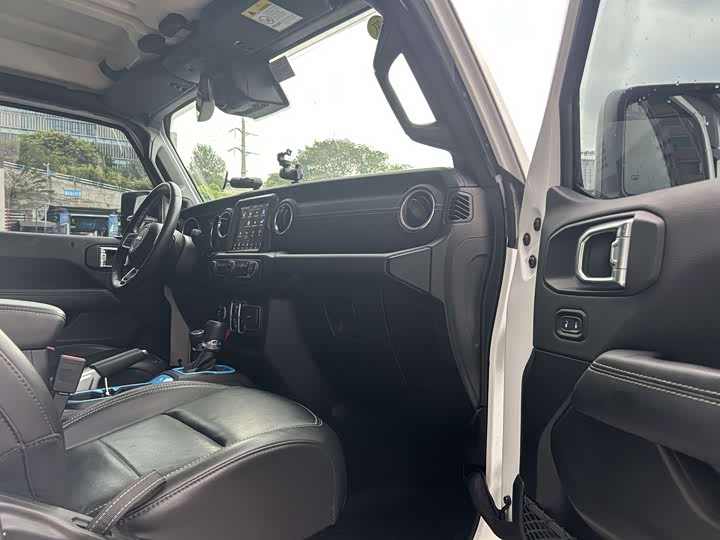 Jeep Wrangler Hybrid, 2023 — фото 7 из 9