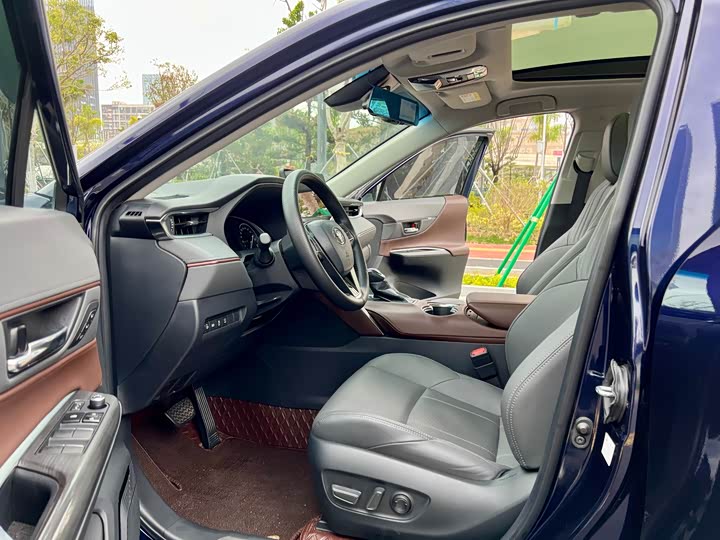 Toyota Harrier, 2022 — фото 7 из 9
