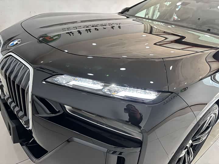 BMW 7 Series, 2024 — фото 8 из 9
