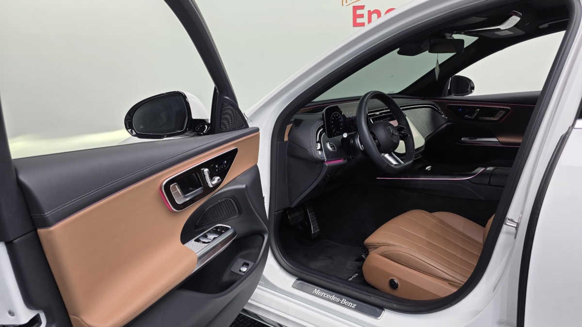 Mercedes-Benz E-Class, 2025 — фото 9 из 12