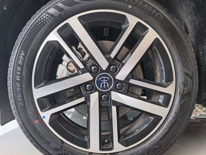 BYD Song L DM-i Hybrid, 2024 — фото 3 из 9