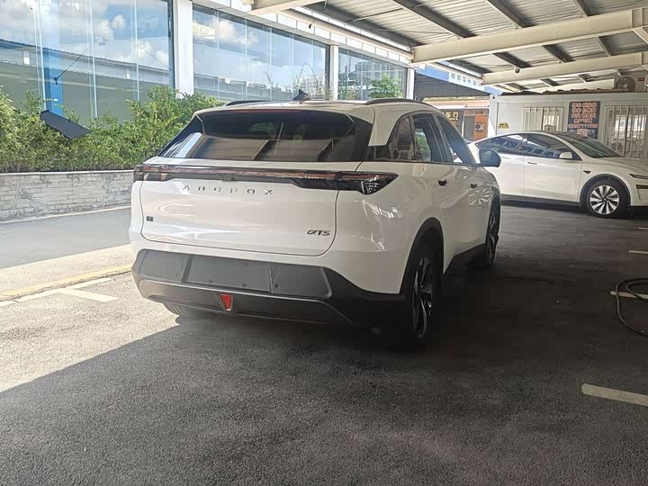 BAIC Arcfox Alpha T5, 2025 — фото 9 из 9