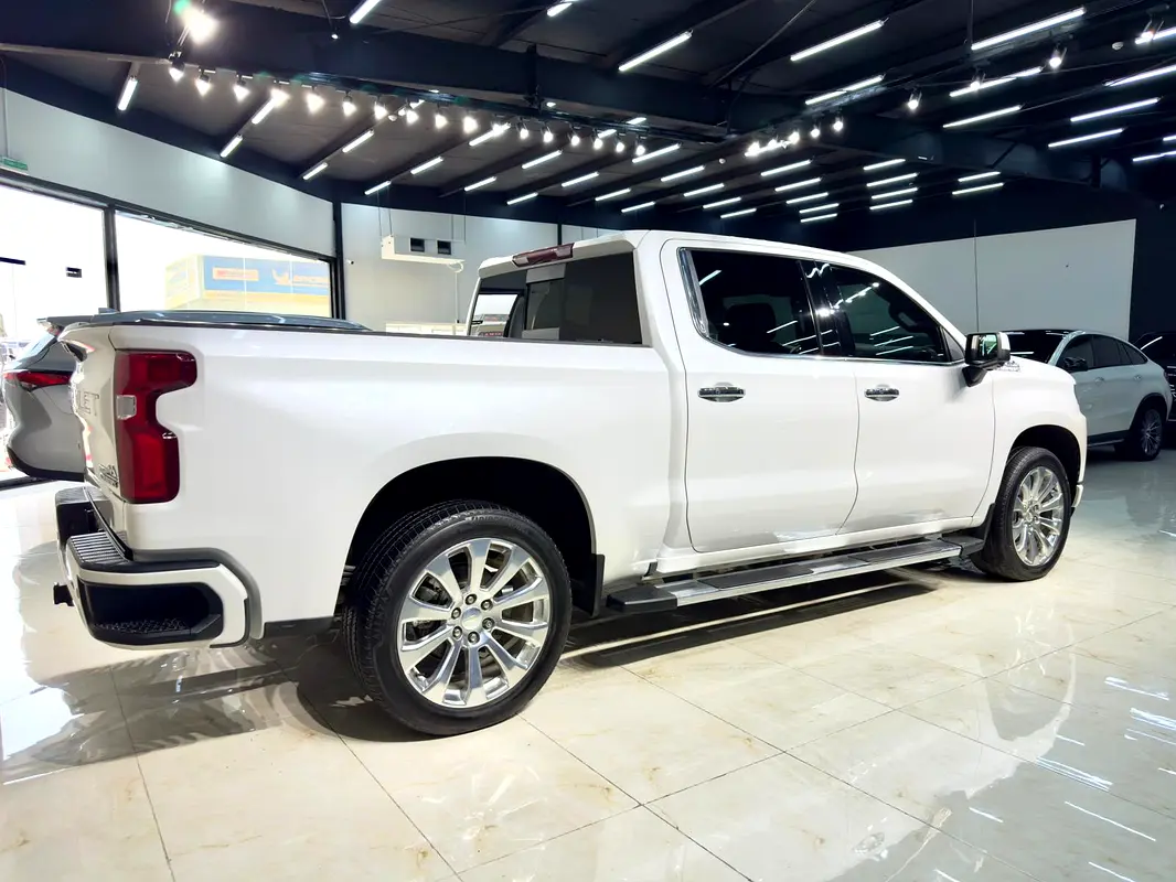 Chevrolet Silverado 1500, 2022 — фото 4 из 10