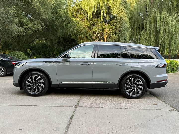 Lincoln Aviator, 2025 — фото 4 из 9