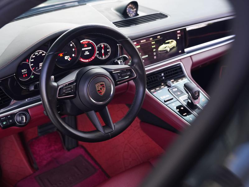 Porsche Panamera, 2023 — фото 7 из 11