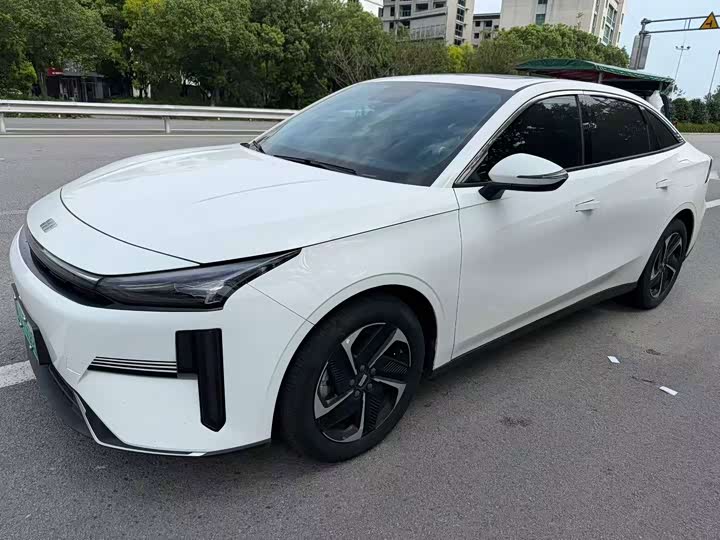 Geely Galaxy L6, 2024 — купить в Иванове под ключ