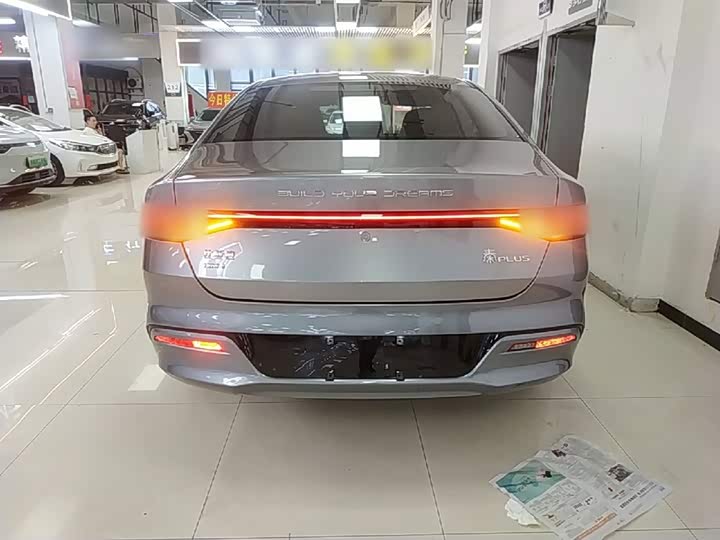 BYD Qin Plus, 2023 — фото 6 из 9