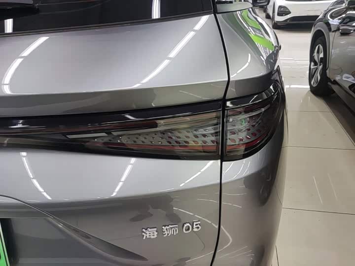 BYD Sea Lion 05 DM-i Hybrid, 2024 — фото 8 из 9