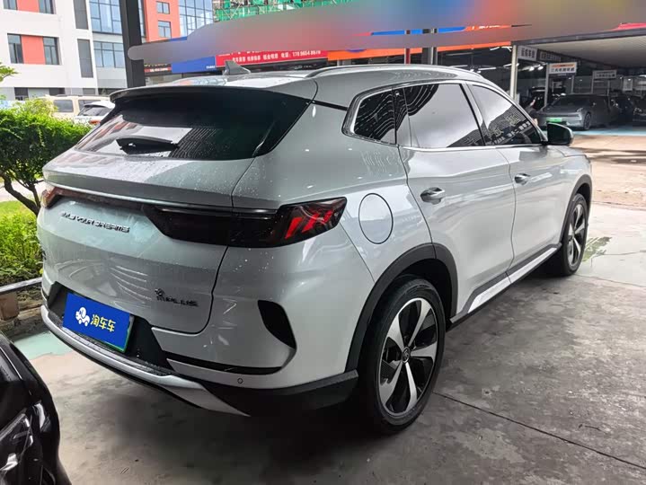 BYD Song Plus Hybrid/EV, 2022 — фото 3 из 9