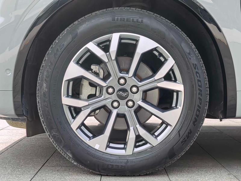 Ford Edge, 2022 — фото 7 из 12