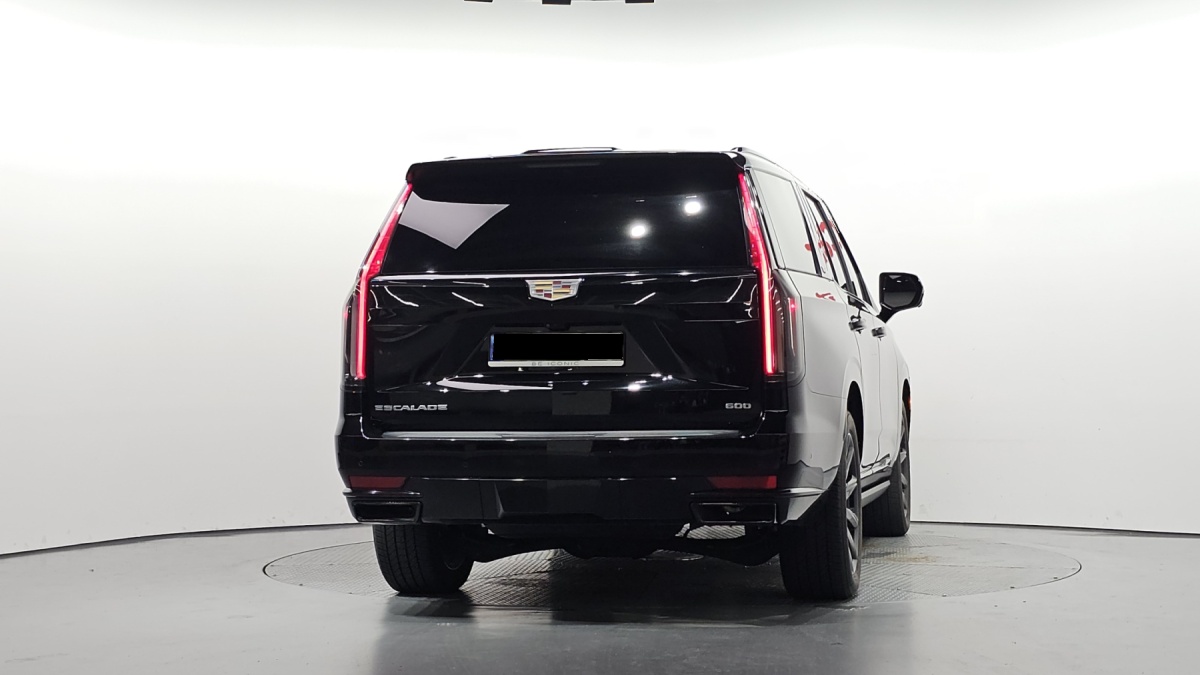 Cadillac Escalade, 2023 — фото 4 из 12