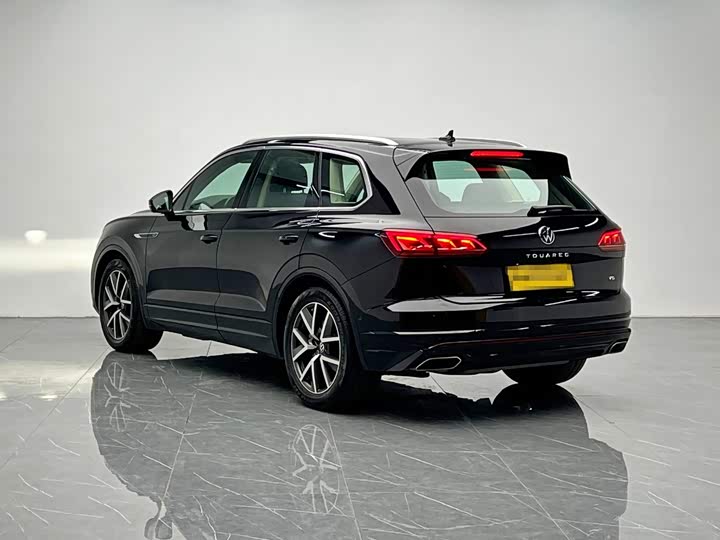 Volkswagen Touareg, 2022 — фото 4 из 9