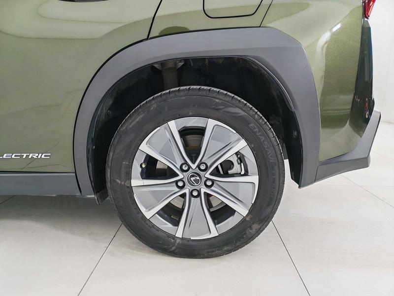 Lexus UX Hybrid, 2022 — фото 11 из 12