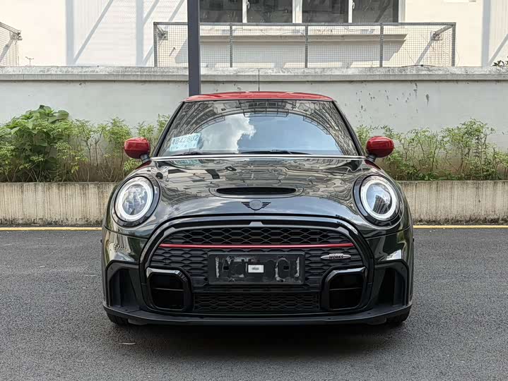 Mini Mini JCW, 2022 — фото 2 из 9