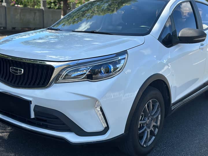 Geely Vision X3, 2021 — фото 9 из 12