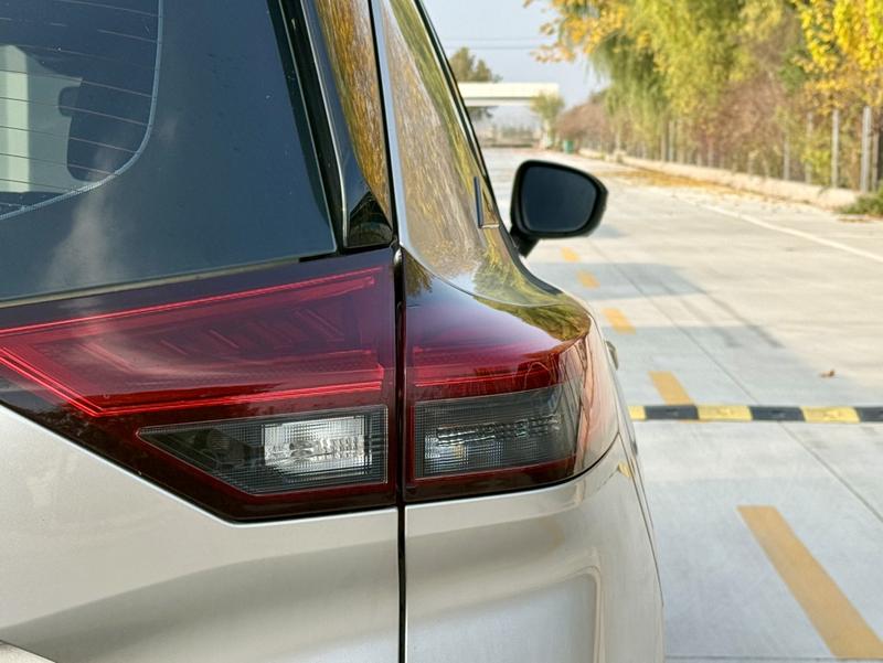 Nissan X-Trail, 2023 — фото 10 из 12