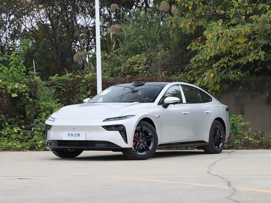 Dongfeng Yipai eπ 007, 2026 — купить в Ульяновске под ключ
