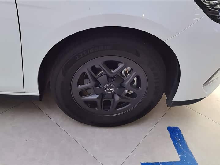 BYD Seal 05 DM-i Hybrid, 2025 — фото 6 из 9