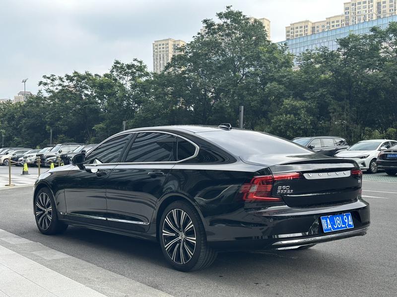 Volvo S90, 2025 — фото 4 из 8