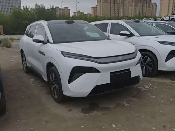 BYD Tang L, 2026 — фото 4 из 7