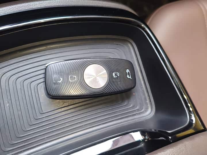 Roewe iMax 8, 2023 — фото 9 из 9