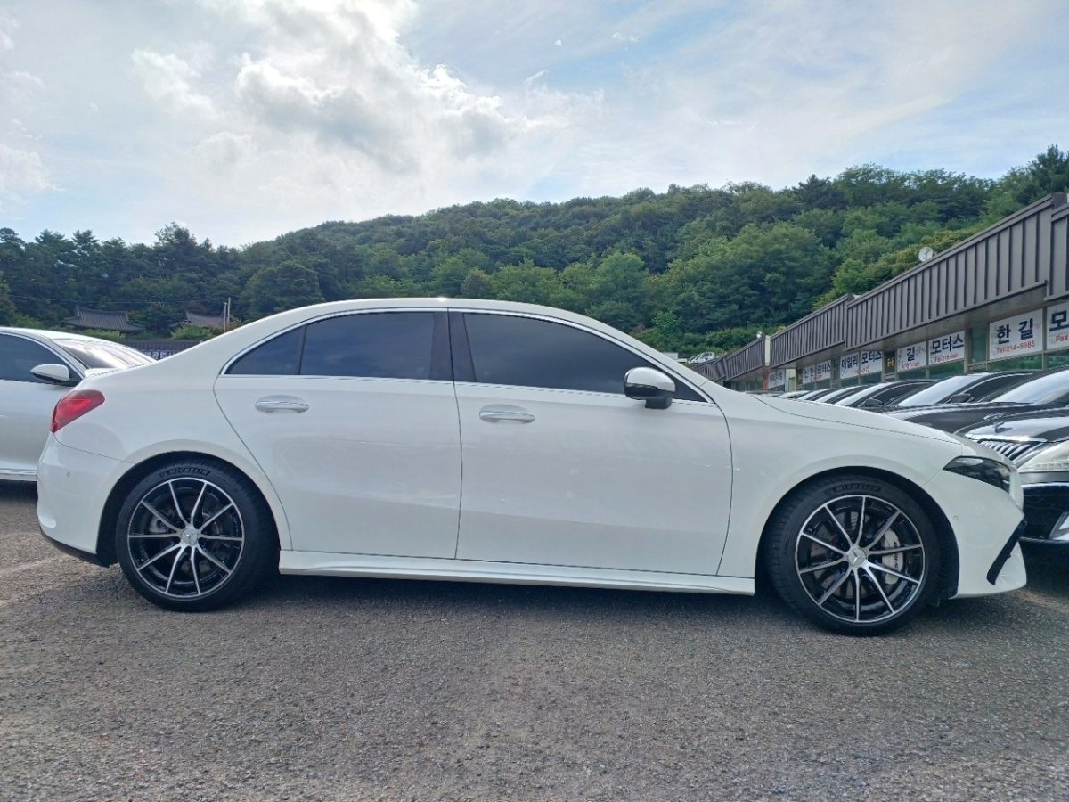 Mercedes-Benz A-Class, 2024 — фото 4 из 12