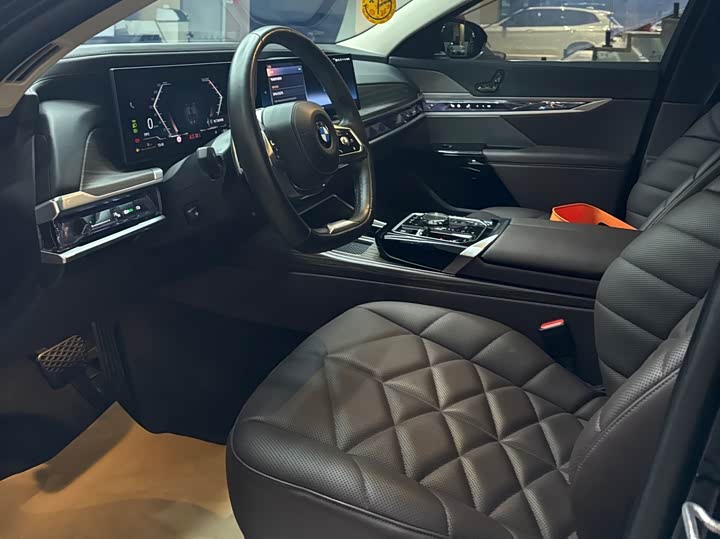 BMW 7 Series, 2022 — фото 7 из 9