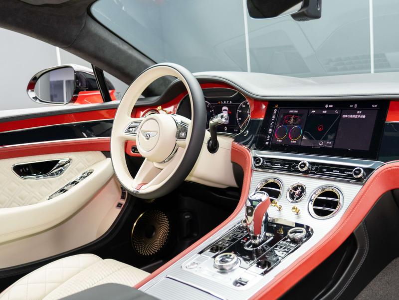 Bentley Continental GT, 2022 — фото 7 из 12