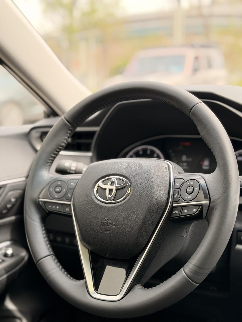 Toyota Harrier, 2023 — фото 11 из 12