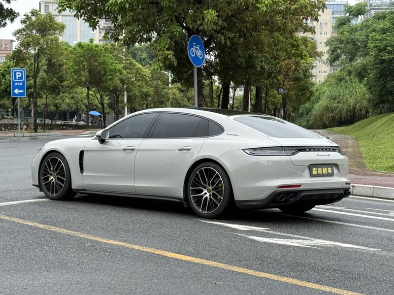 Porsche Panamera, 2023 — фото 4 из 11
