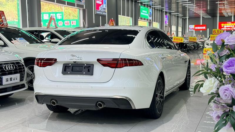 Jaguar XE L, 2022 — фото 6 из 9