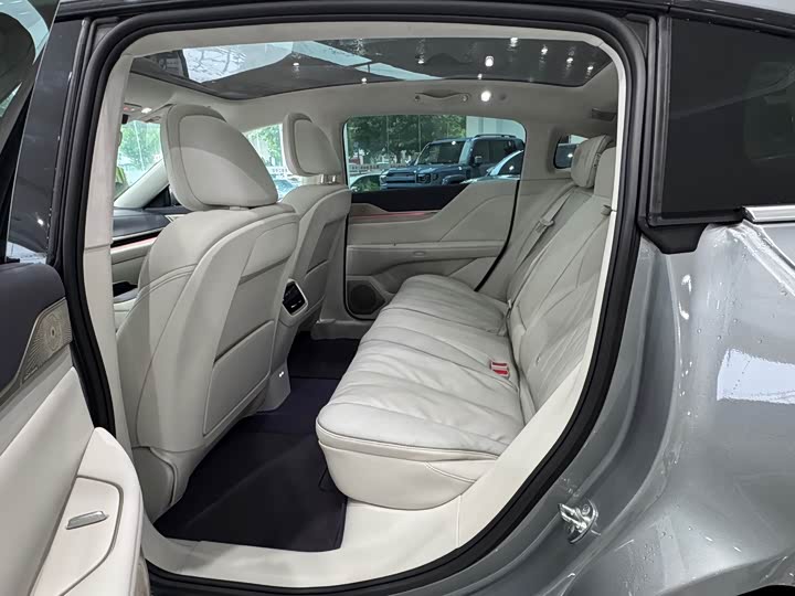 Buick Electra L7, 2025 — фото 7 из 9