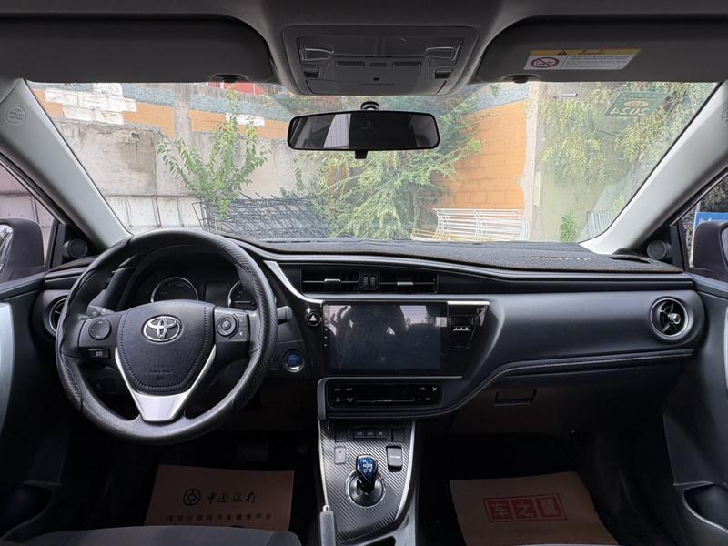 Toyota Corolla Hybrid, 2022 — фото 7 из 10