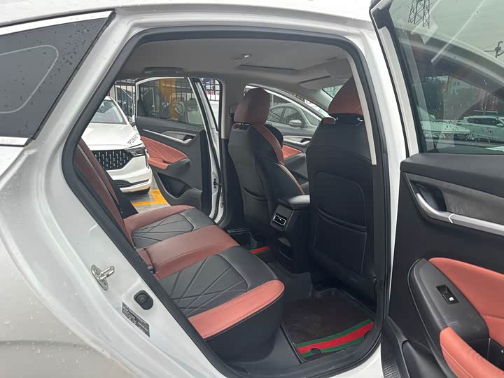 Changan Eado Plus, 2023 — фото 8 из 9