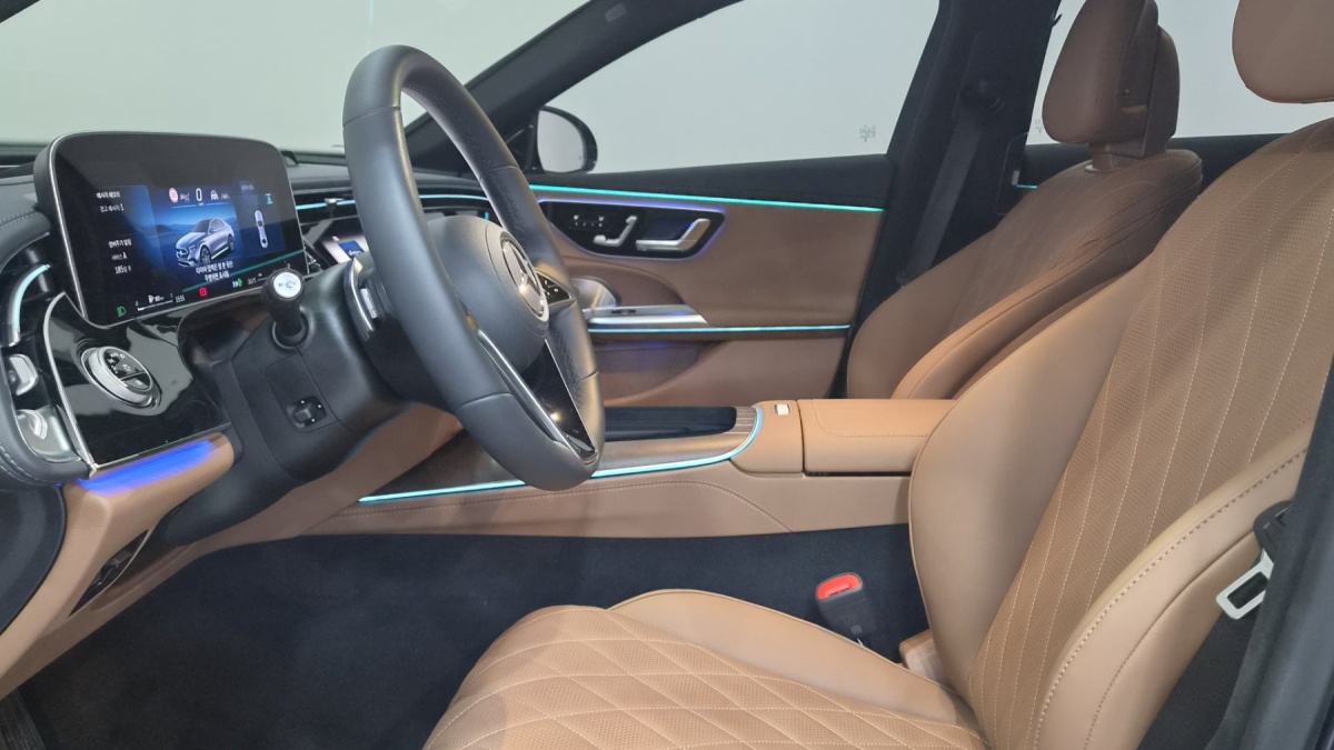 Mercedes-Benz E-Class, 2025 — фото 11 из 12
