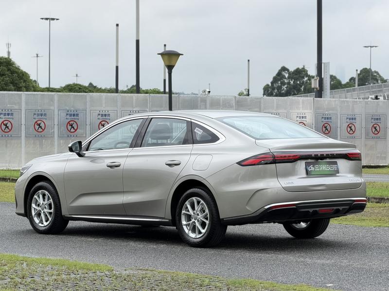 Geely Galaxy Starshine 6, 2026 — фото 5 из 12