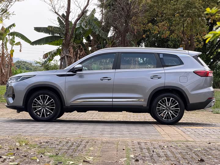 Chery Tiggo 8 Pro, 2023 — фото 5 из 9