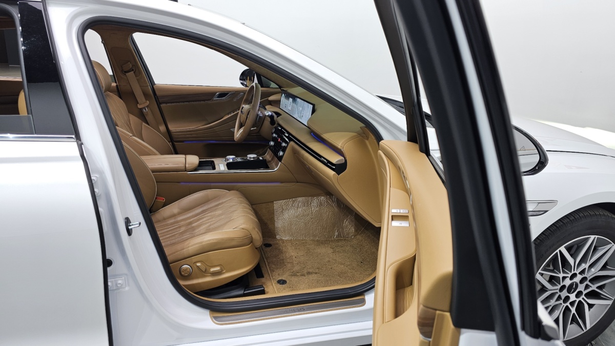 Genesis G80, 2025 — фото 11 из 12