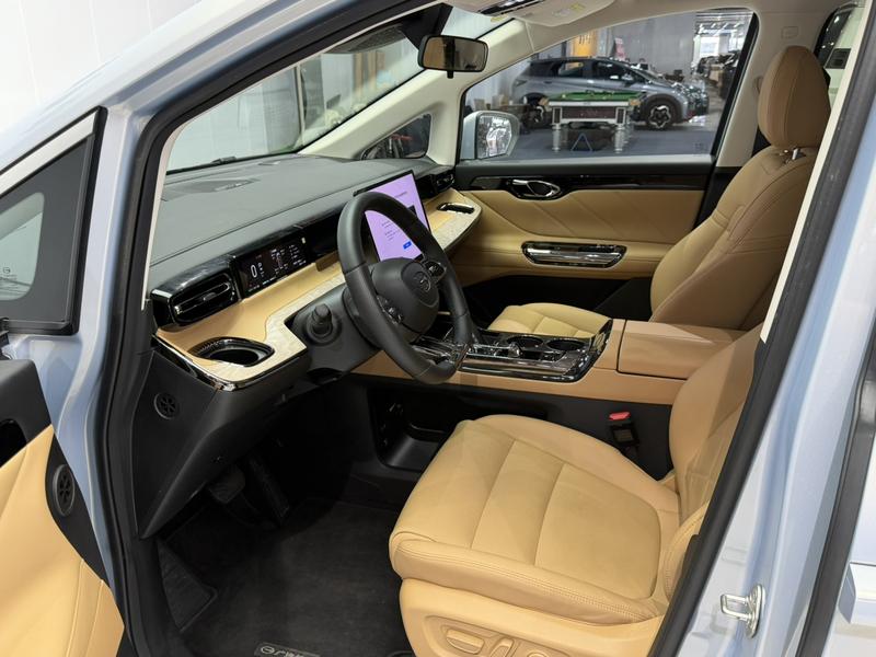 GAC Trumpchi E8, 2024 — фото 10 из 12