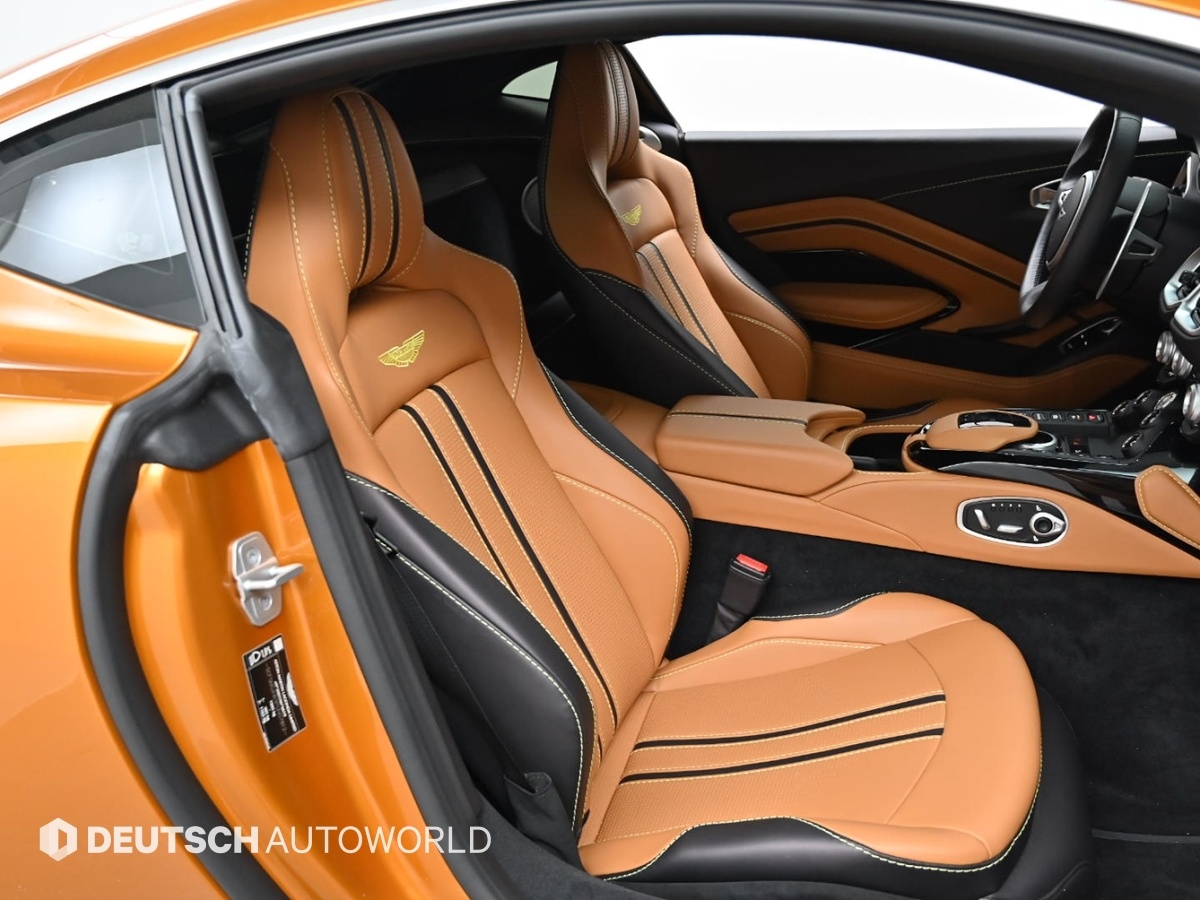 Aston Martin Vantage, 2023 — фото 10 из 12