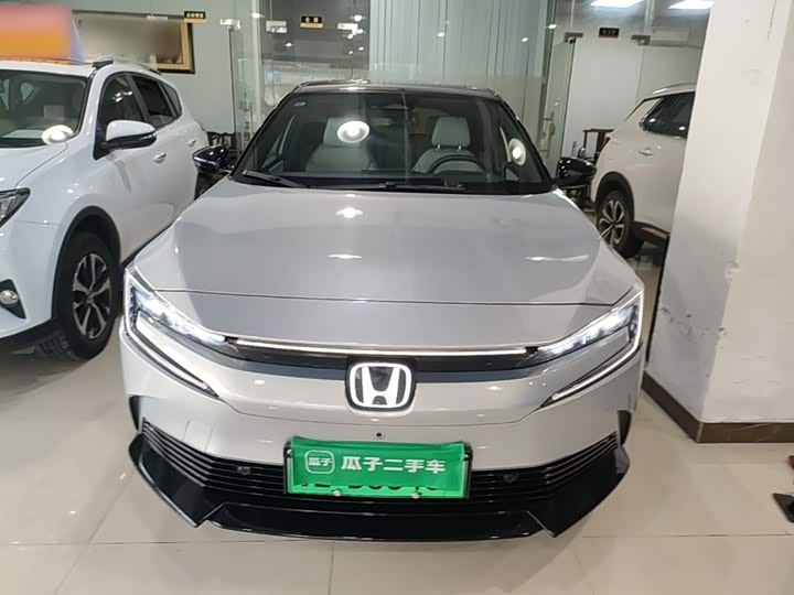 Honda e:NP2, 2025 — фото 3 из 9