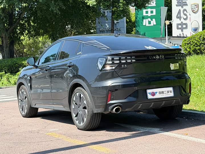 Lynk & Co 05 EM-P Hybrid, 2021 — фото 4 из 9
