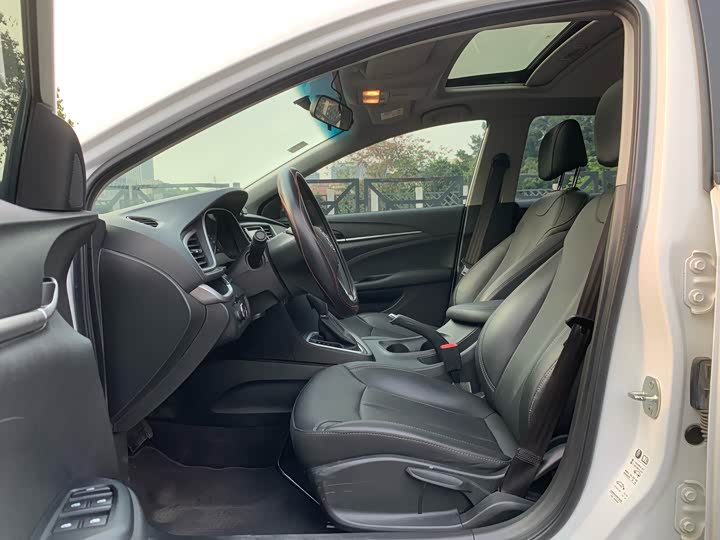 Buick Excelle GT, 2022 — фото 7 из 9