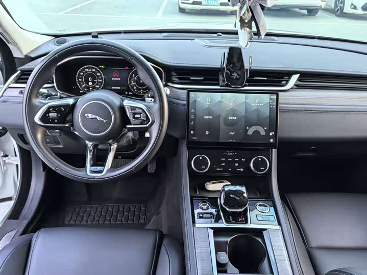 Jaguar XF L, 2021 — фото 6 из 9