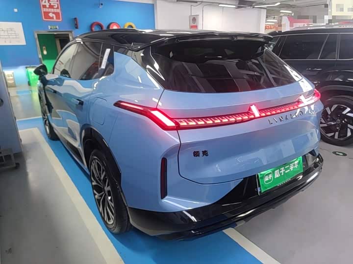 Lynk & Co 08 EM-P Hybrid, 2025 — фото 5 из 9