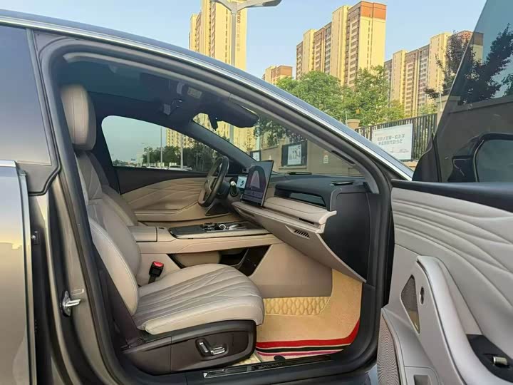 Geely Galaxy Starshine 8 EM-i, 2025 — фото 6 из 9