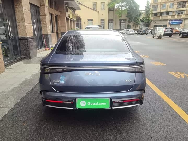 BYD Seal 07 DM-i Hybrid, 2025 — фото 6 из 9