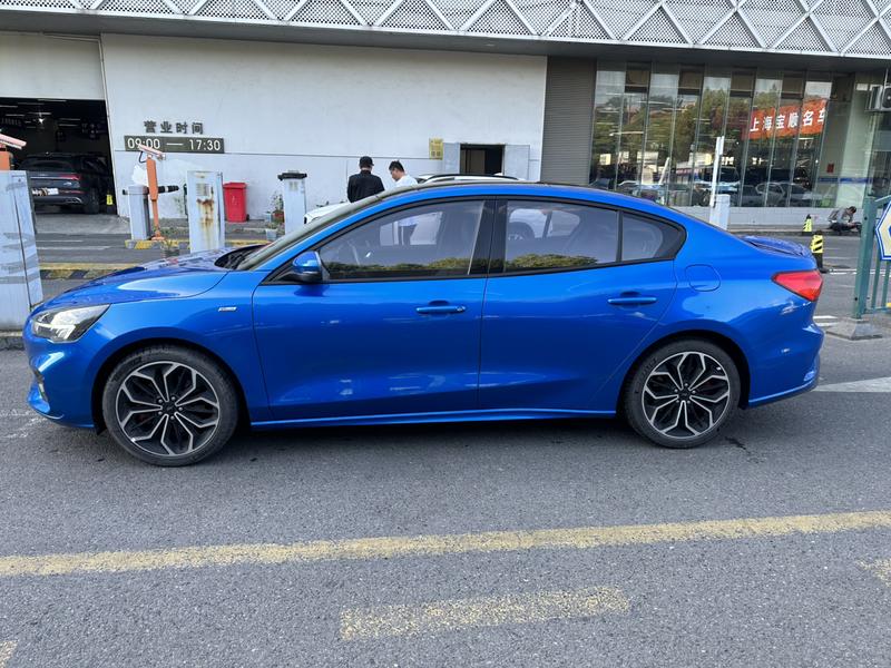 Ford Focus, 2021 — фото 3 из 12
